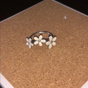Flower pandora ring